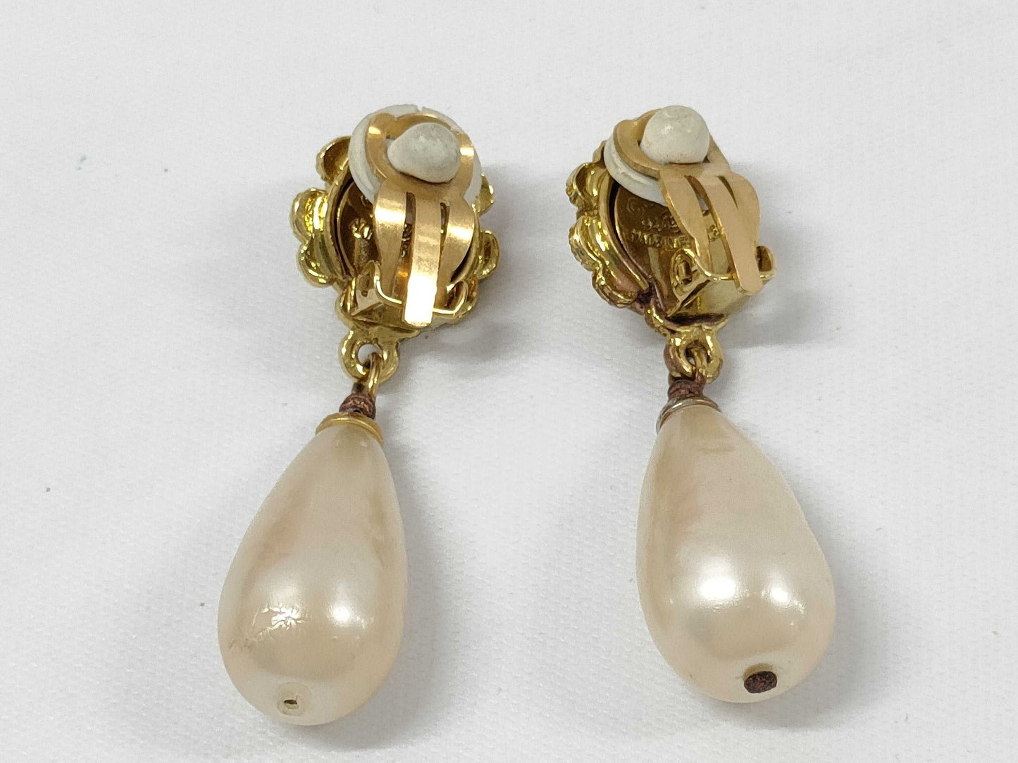 CHANEL 94A Chanel Earrings Pearl Camellia Earrings