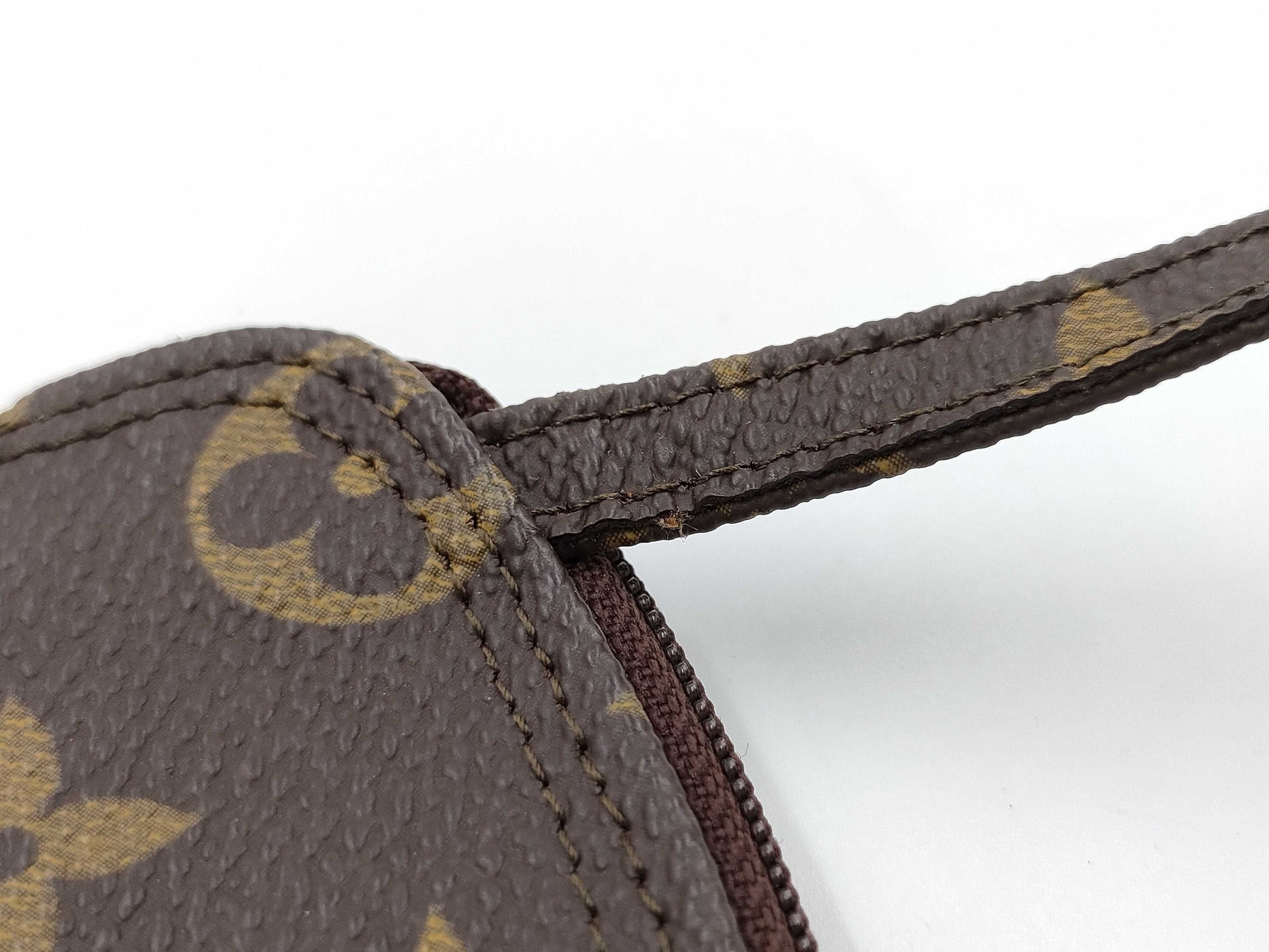 LOUIS VUITTON Monogram Monogram M45484 Pochette Secret Shoulder Bag