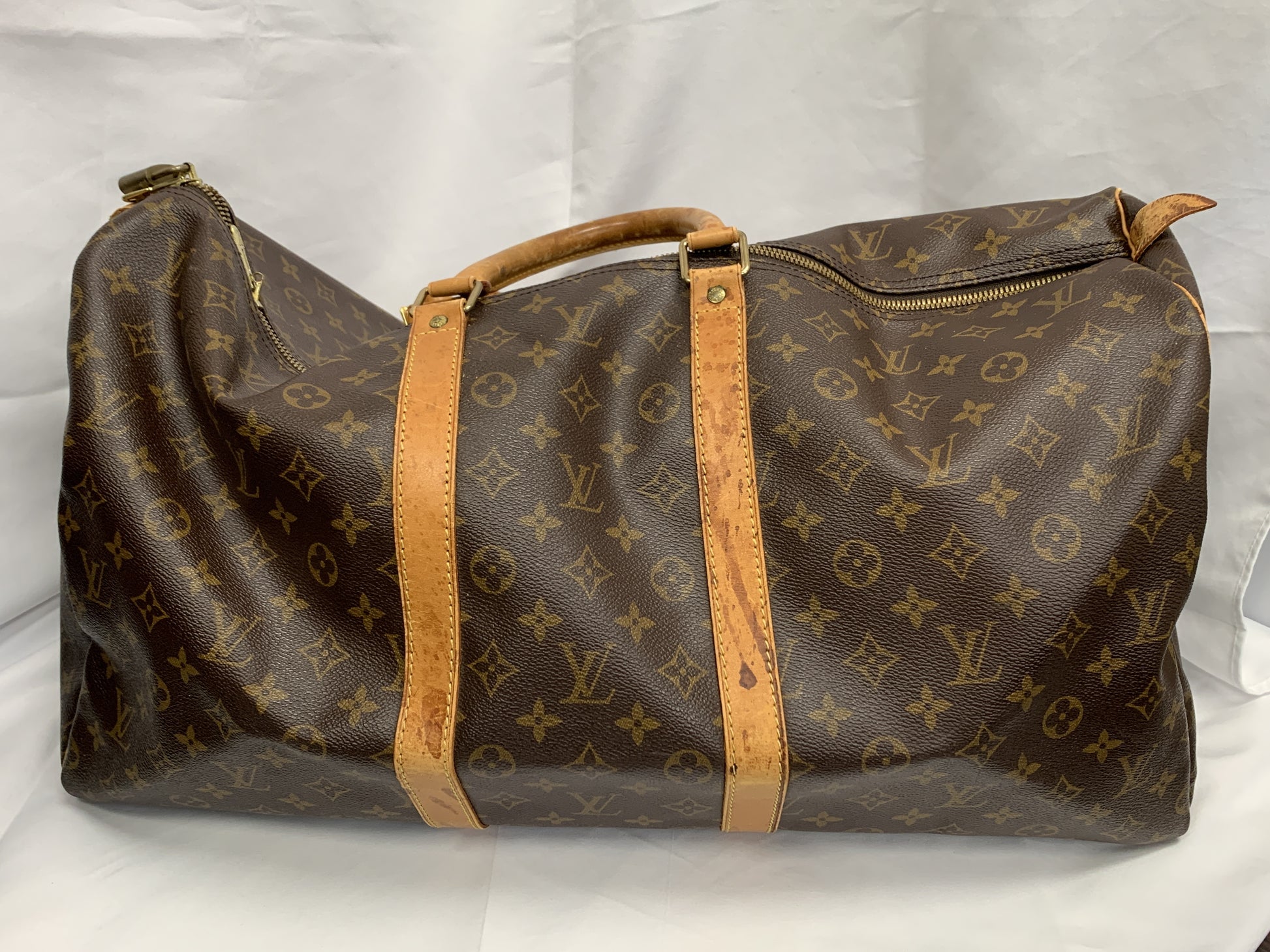 LOUIS VUITTON Keepall 55 Boston Bag