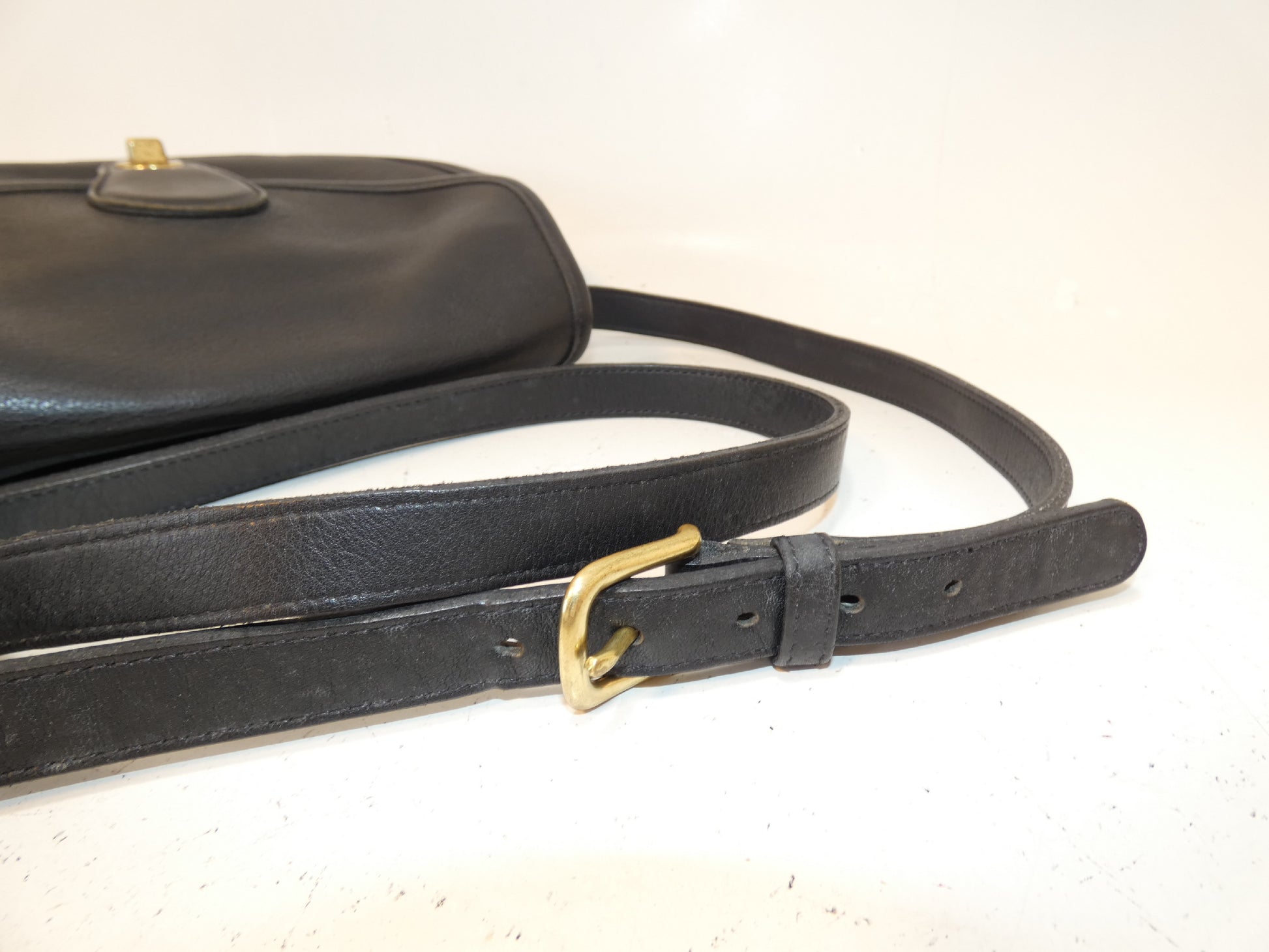 COACH Turnlock Leather Black Shoulder Bag