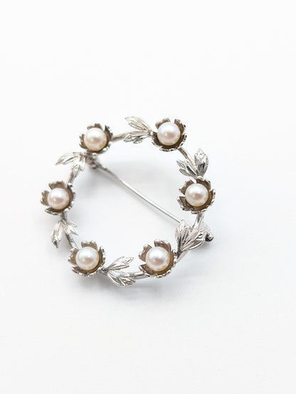 MIKIMOTO Wreath Motif Brooch with Pearl Diameter Approx. 4.0mm-4.2mm, Sterling Silver, 4.6g 