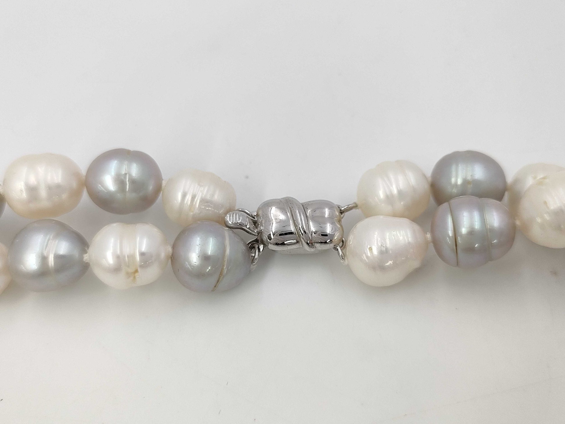 SV Baroque Pearl Necklace 121.3g Necklace