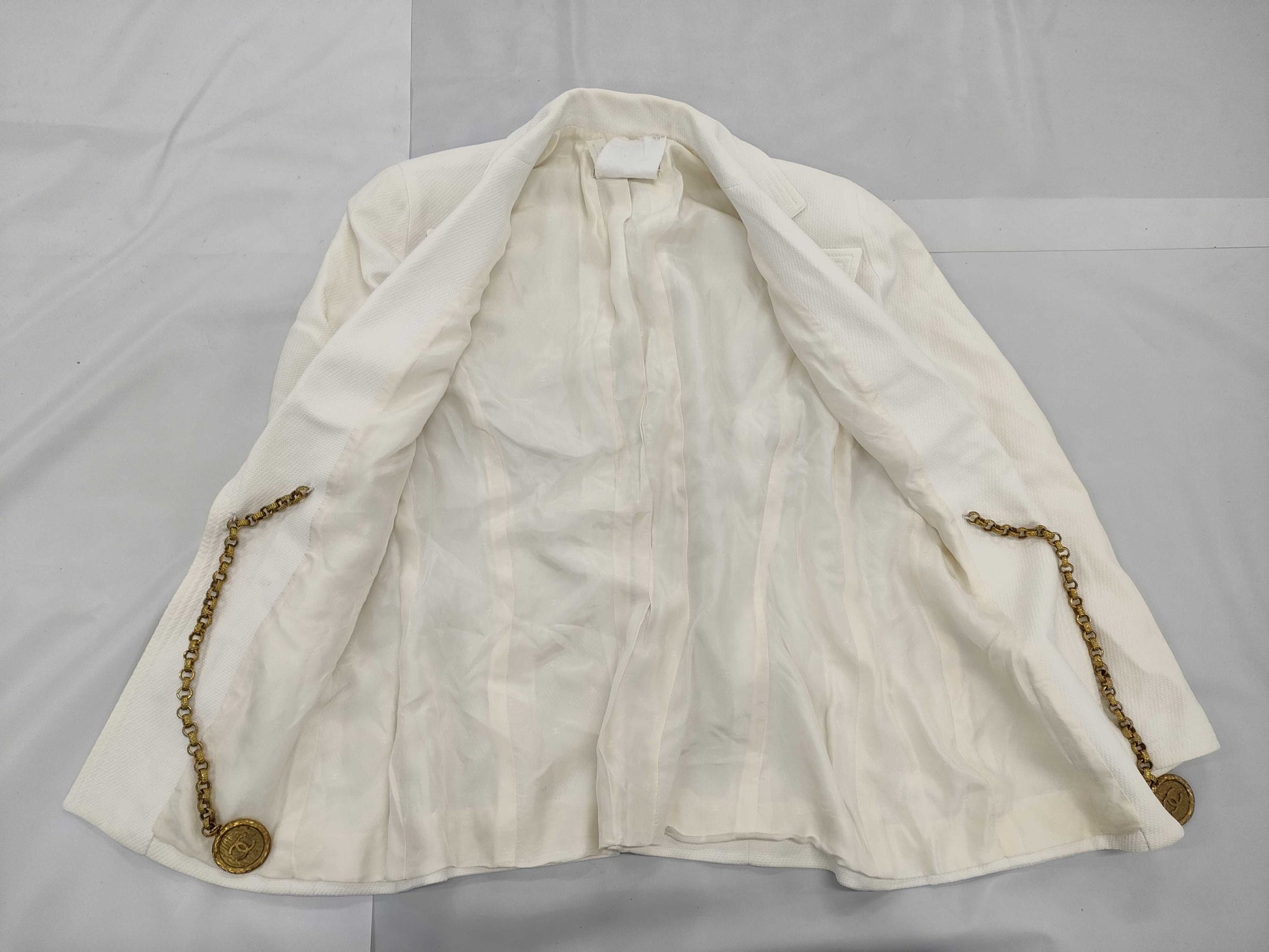 CHANEL 1993 Chain 42 Jacket