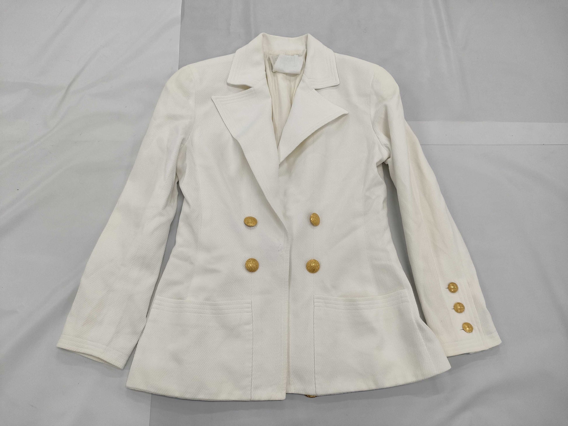 CHANEL 1993 Chain 42 Jacket