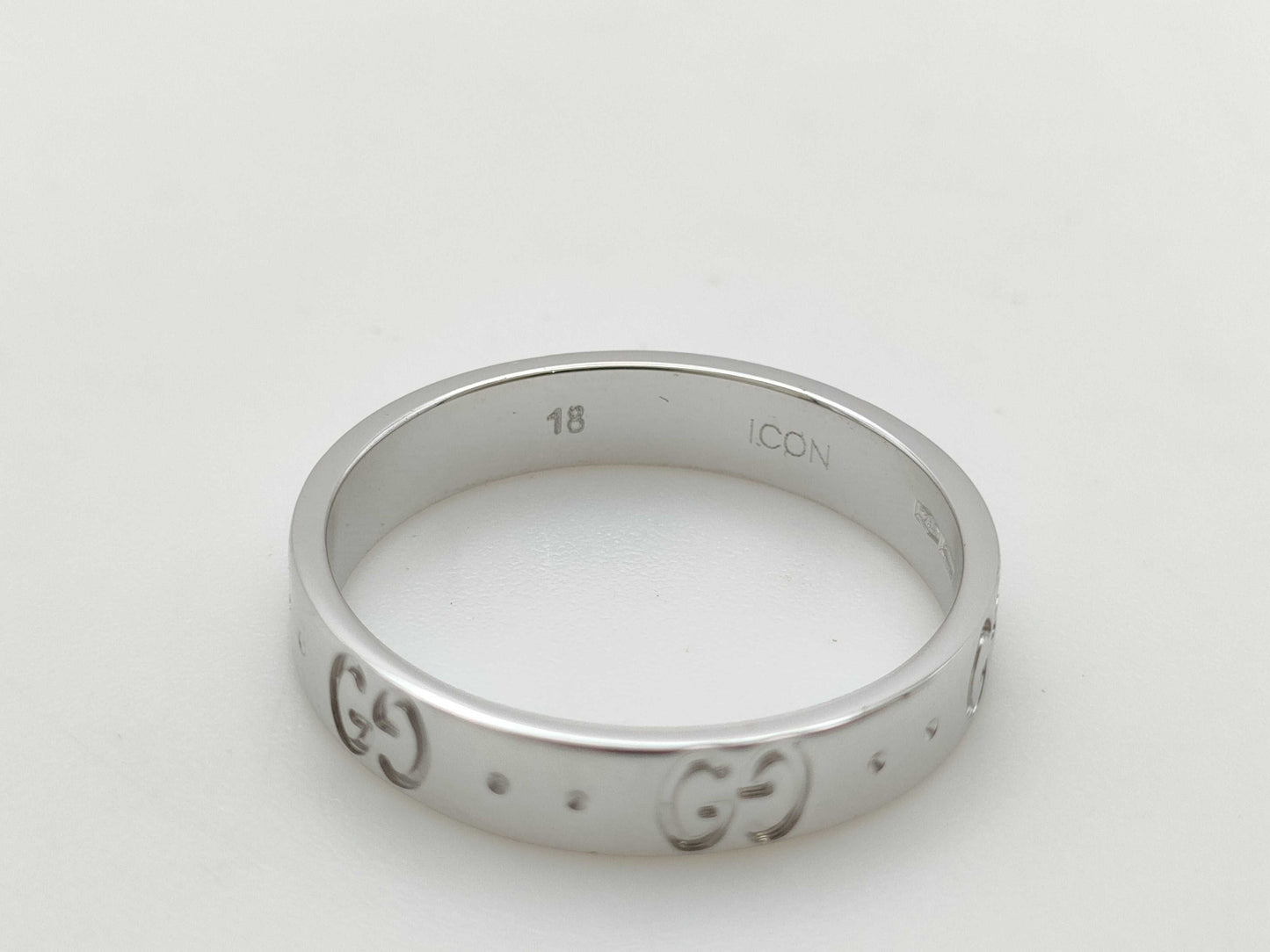 GUCCI Icon #18 WG 750 4.0g Ring 