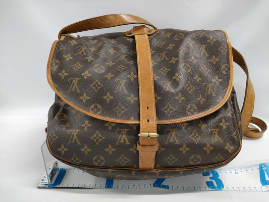 LOUIS VUITTON Monogram Saumur 35 M42254 / AR1915 Shoulder Bag