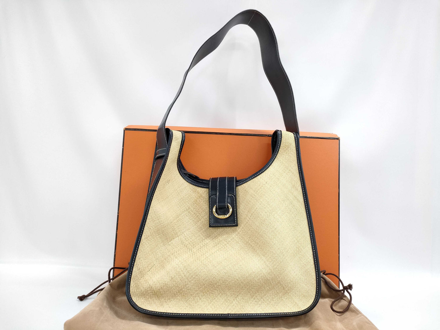 HERMES Saco Shoulder Bag Handbag