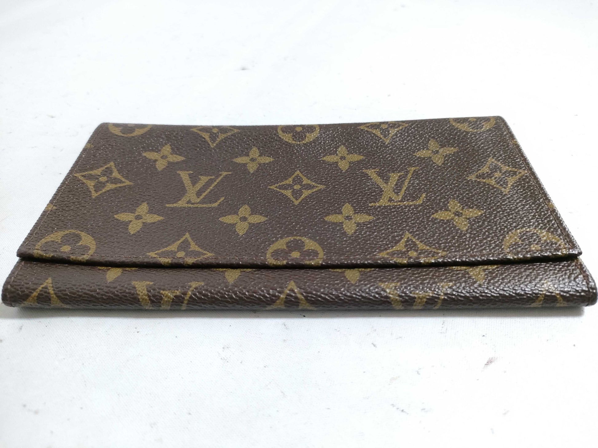 LOUIS VUITTON Monogram LV Wallet Monogram Wallet