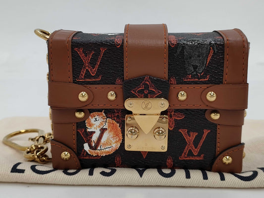 LOUIS VUITTON Louis Vuitton Essential Trunk Catgram M63892 Other Accessories