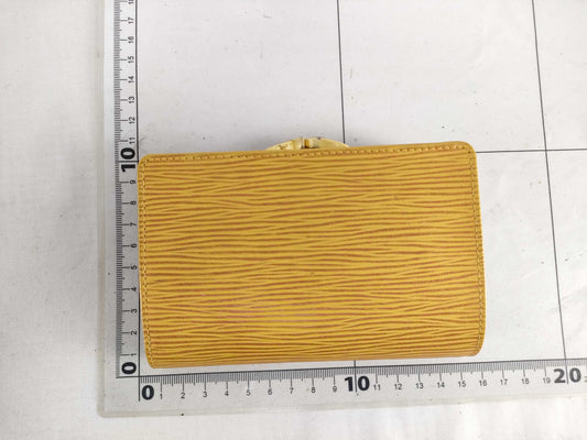 LOUIS VUITTON Epi Wallet, Epi Wallet