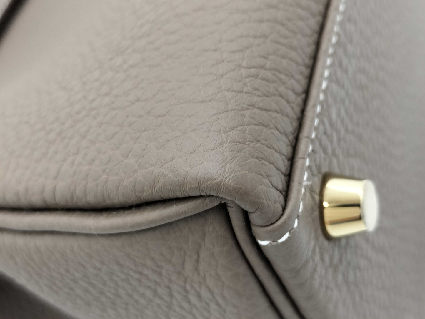 HERMES Kelly 25 Togo Etoupe Handbag with Gold Hardware and GP K Stamp
