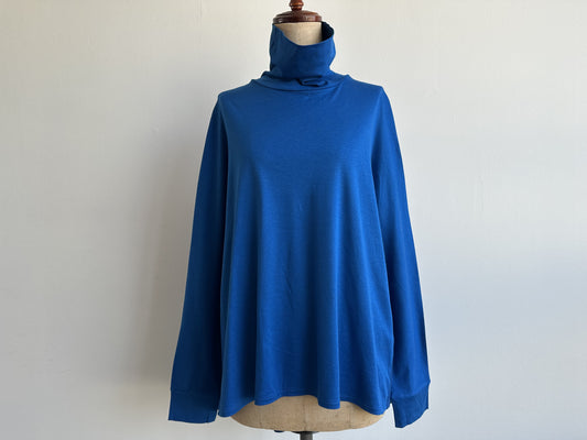 COGTHEBIGSMOKE Back Flare Turtleneck Top Blue Top