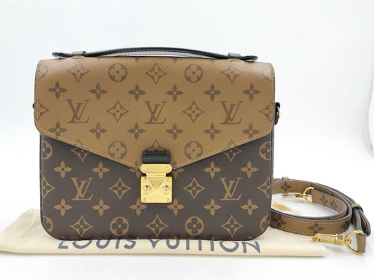 LOUIS VUITTON Monogram Louis Vuitton Metis Shoulder Bag
