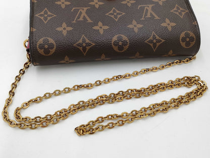 LOUIS VUITTON Monogram Louis Vuitton Shoulder Bag