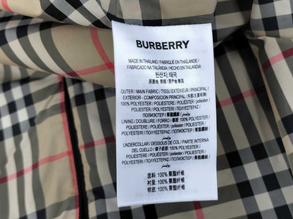 BURBERRY London England Nylon Taffeta Coat with Garment Case, Size 36