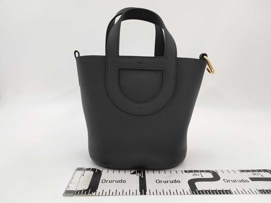 HERMES In the Loop 18 Noir Handbag with Gold Hardware and K Stamp