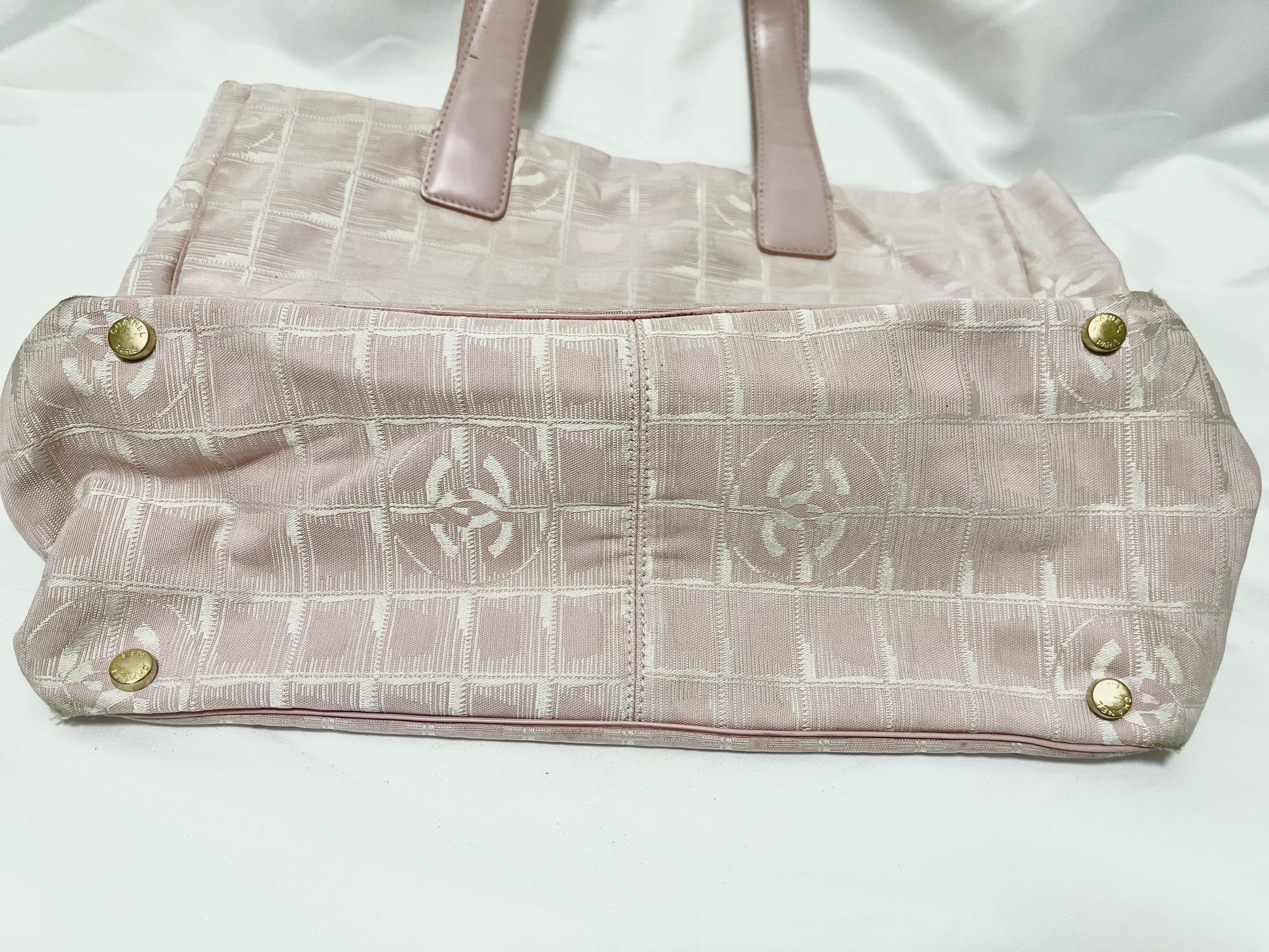 CHANEL New Travel Line Tote Bag, Nylon, Pink, with Serial Number Seal, Handbag