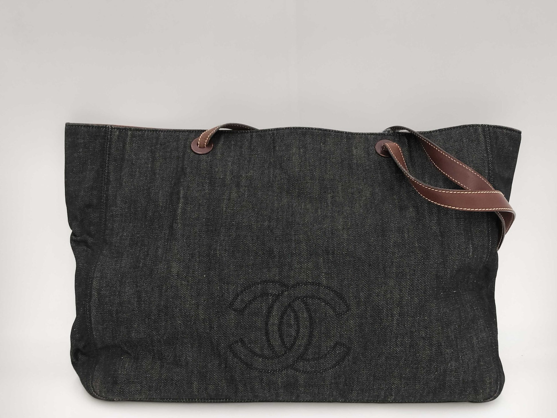 CHANEL denim tote bag with sticker