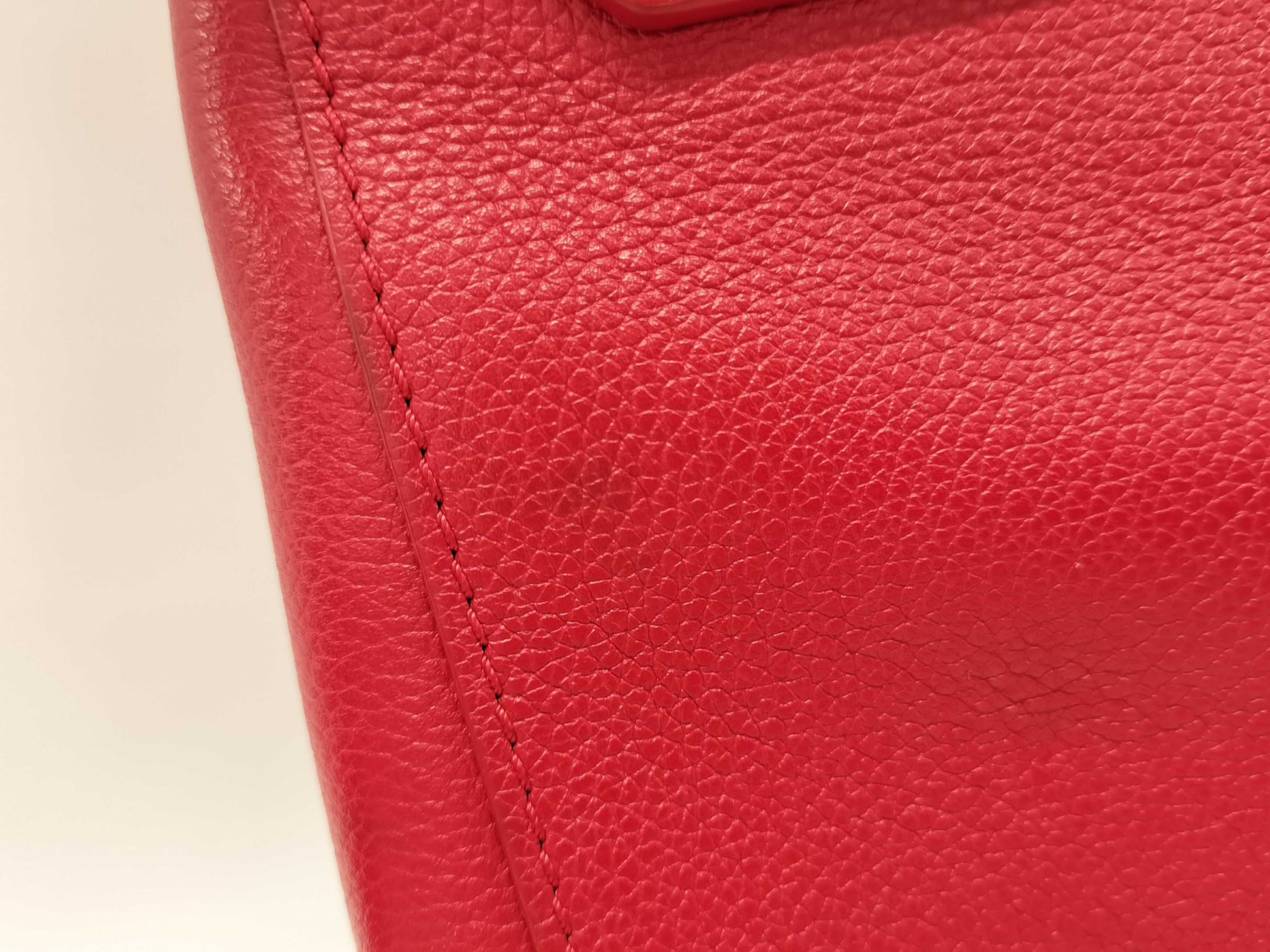 LOUIS VUITTON My Lock Me Handbag