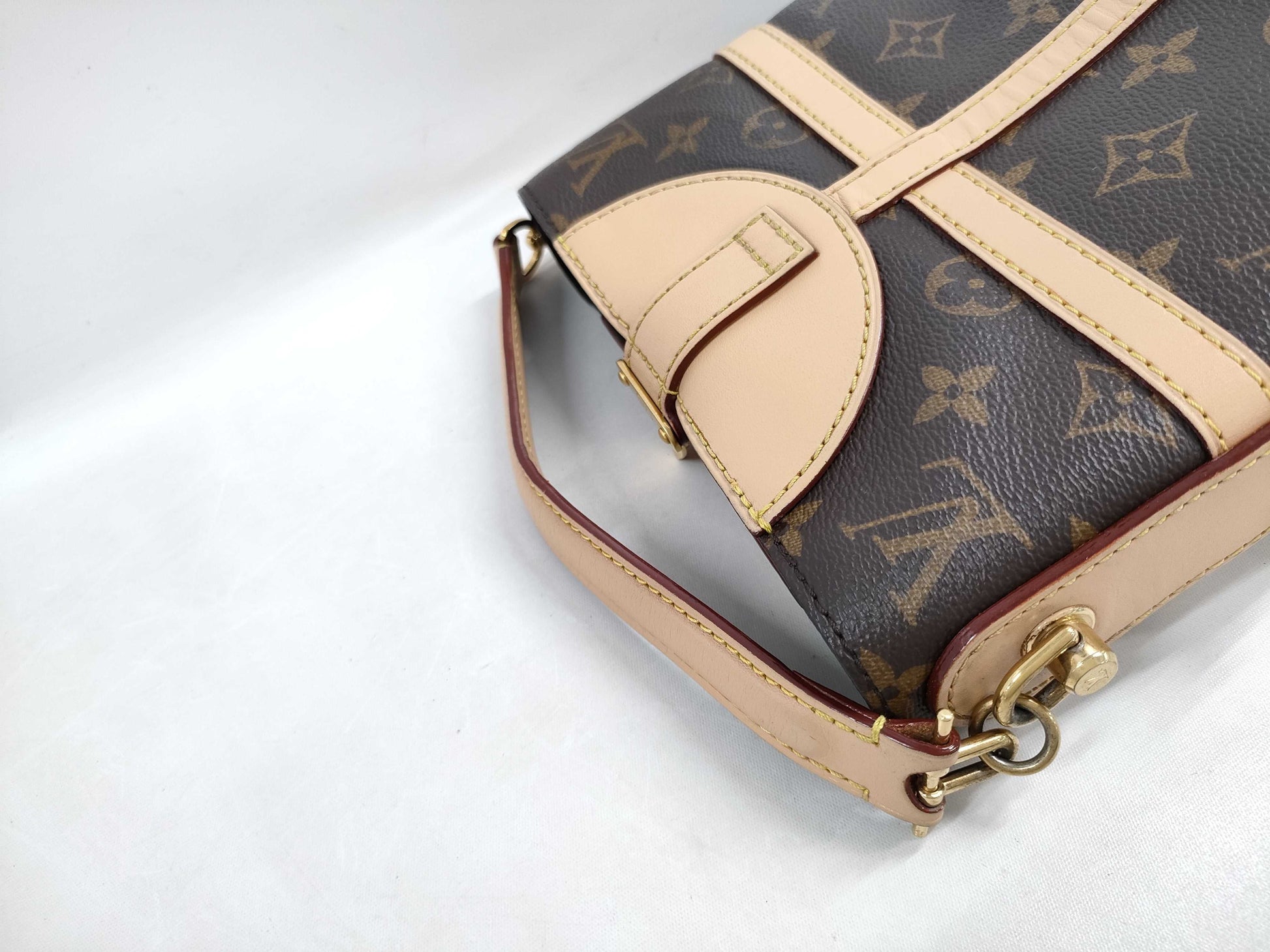 LOUIS VUITTON Louis Vuitton Handbag