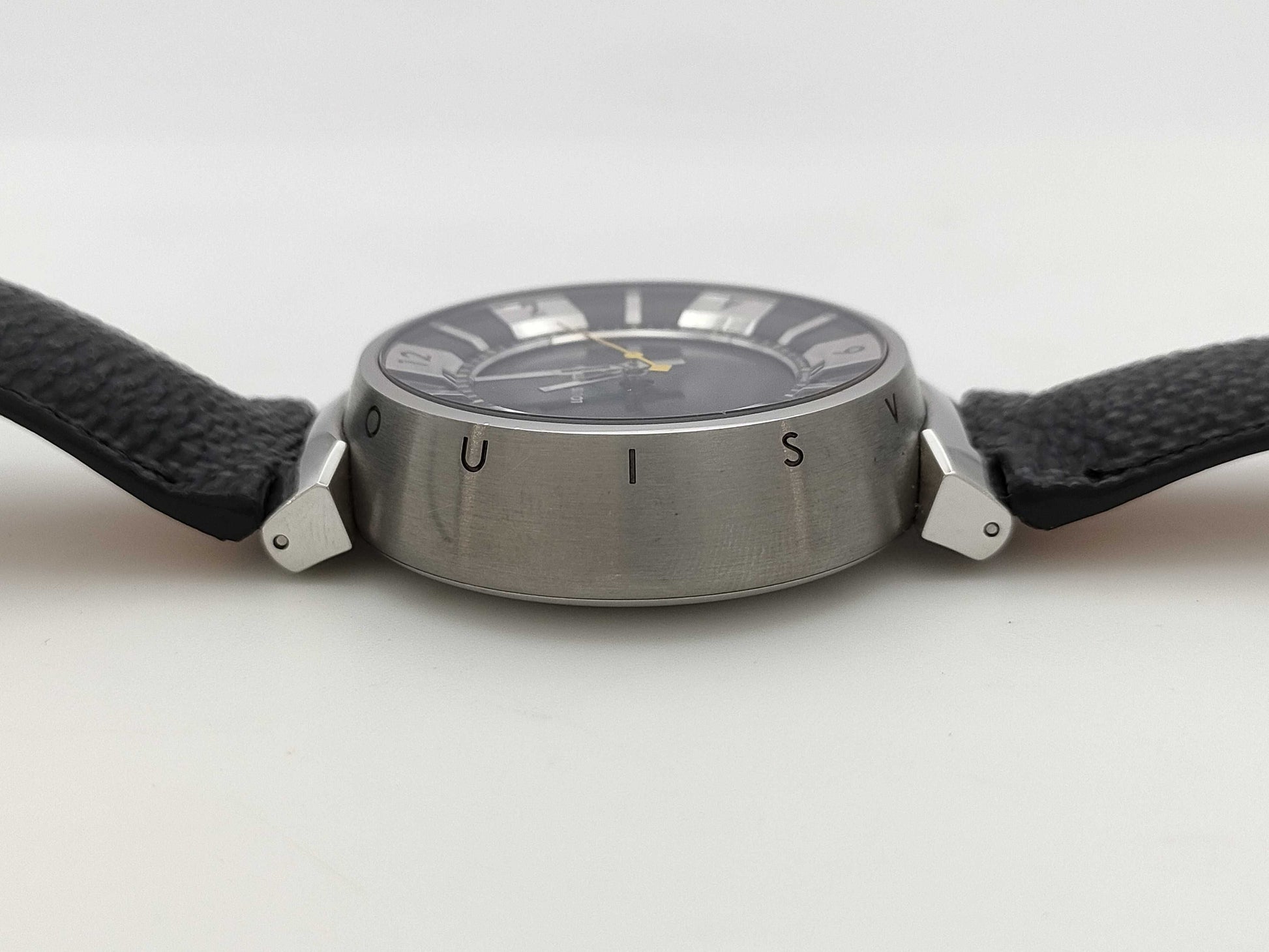 LOUIS VUITTON Tambour Q118F SC8284 Quartz Men's Watch