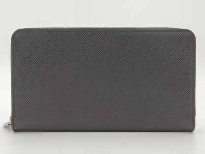 LOUIS VUITTON Taiga Zippy Organizer Wallet