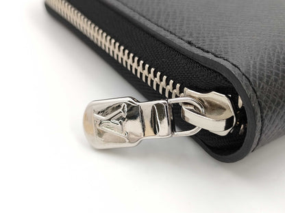 LOUIS VUITTON Taiga Zippy Organizer Wallet
