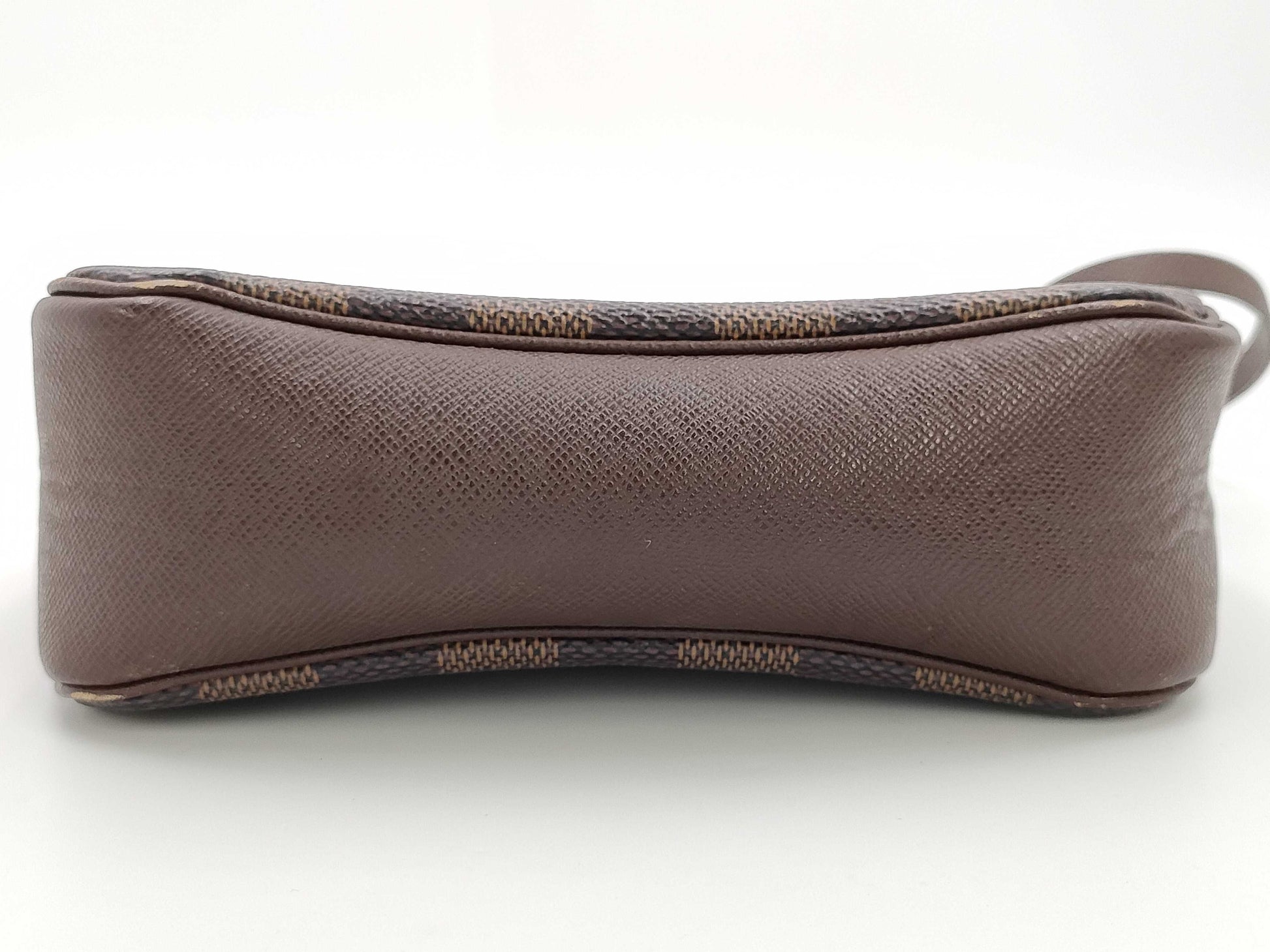 LOUIS VUITTON Damier Truth Makeup Handbag