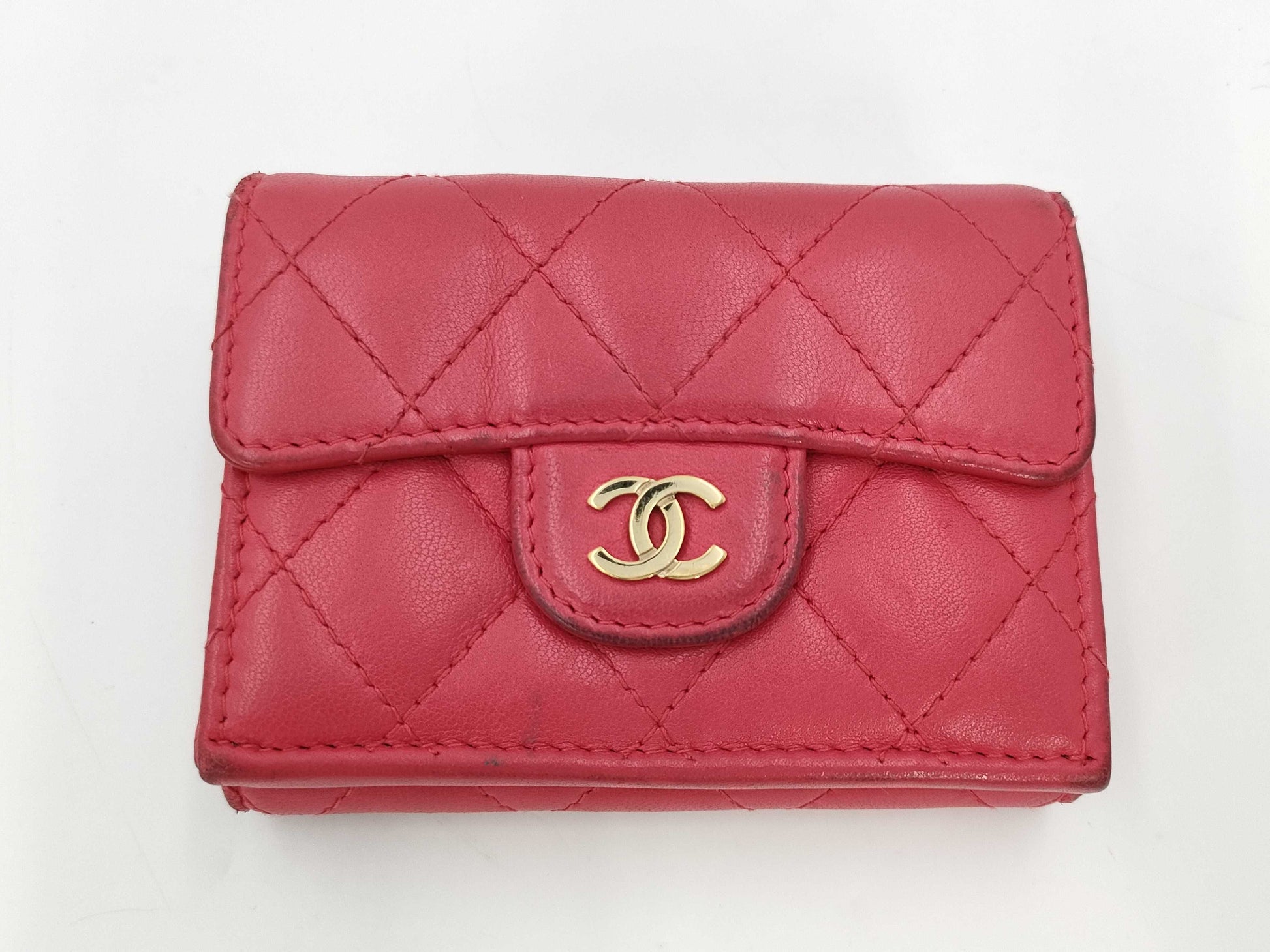 CHANEL Lambskin Matelasse Compact Wallet Leather GD Hardware Pink Seal 25241353 Wallet