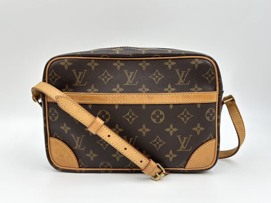 LOUIS VUITTON LOUIS VUITTON Vuitton Monogram Trocadero 27 MB1015 Shoulder Bag