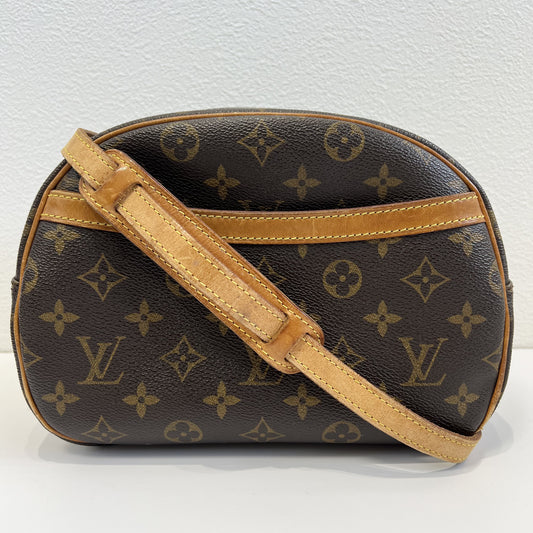 LOUIS VUITTON LOUIS VUITTON Louis Vuitton Blois Shoulder Bag Monogram Women's M51221 Monogram Leather Shoulder Bag Shoulder Bag