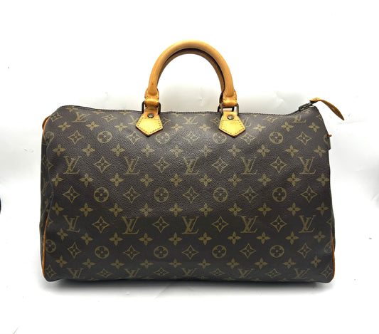 LOUIS VUITTON Speedy 40 Monogram Bag