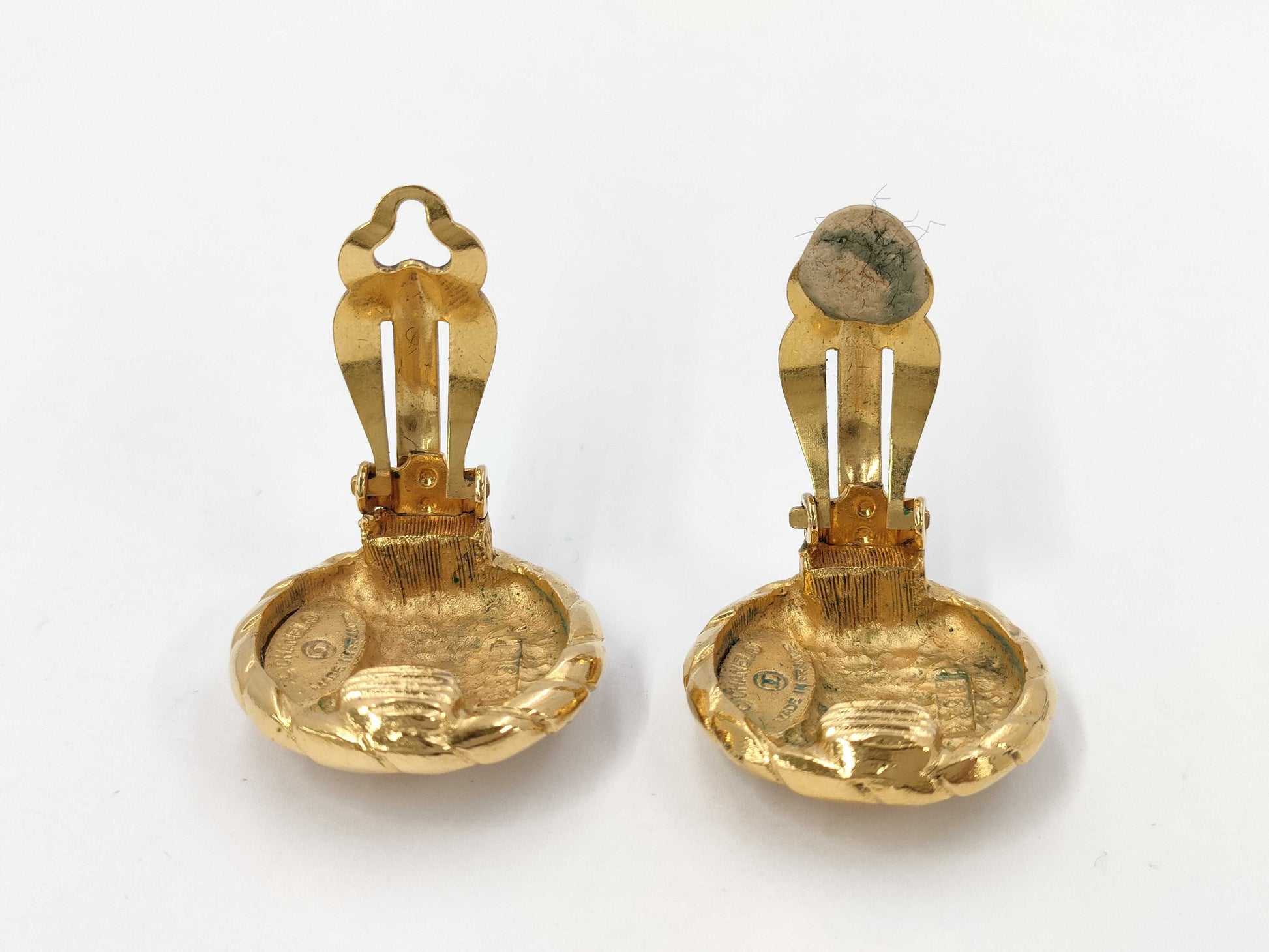 CHANEL Coco Mark Circle Gold Yg Earrings