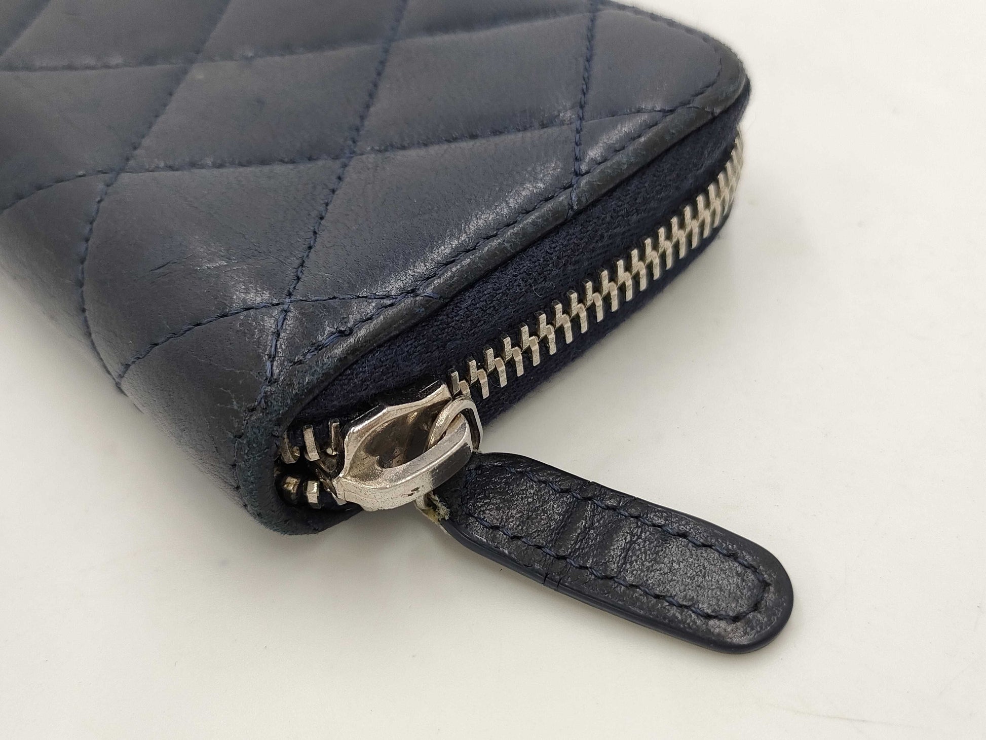 CHANEL Matelasse Coin Case, Lambskin with Silver Hardware, Navy Blue, 22609509