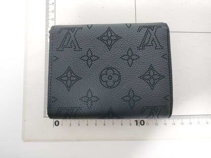 LOUIS VUITTON Mahina Monogram Punched Folding Wallet IC Reactive Wallet