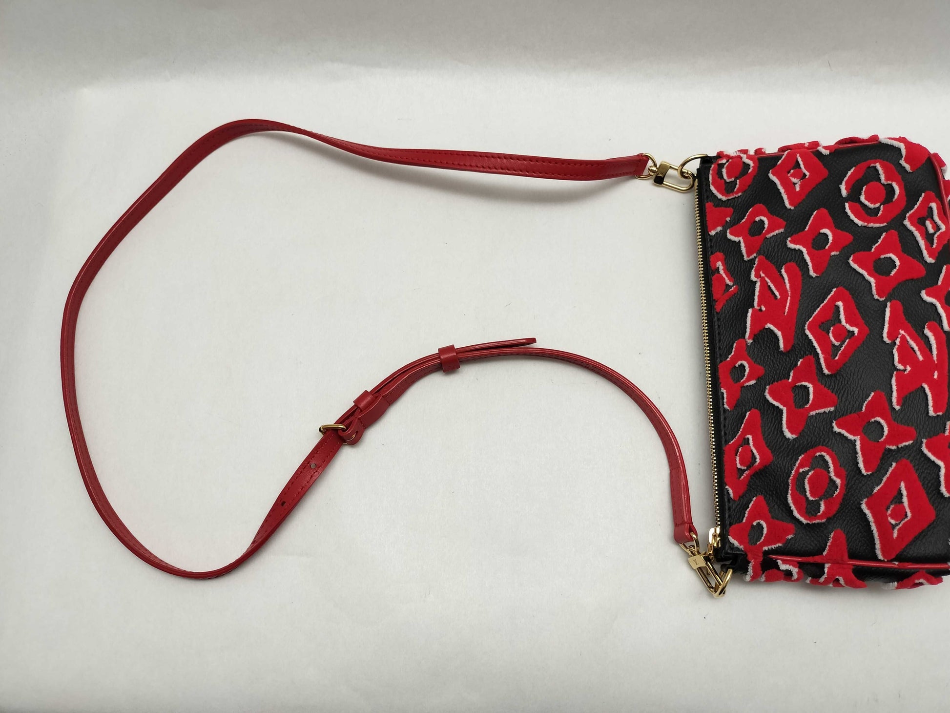 LOUIS VUITTON Louis Vuitton Monogram Shoulder Bag