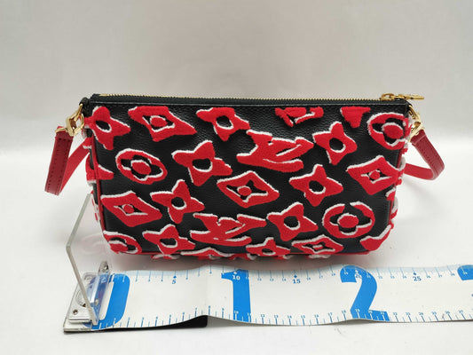 LOUIS VUITTON Louis Vuitton Monogram Shoulder Bag