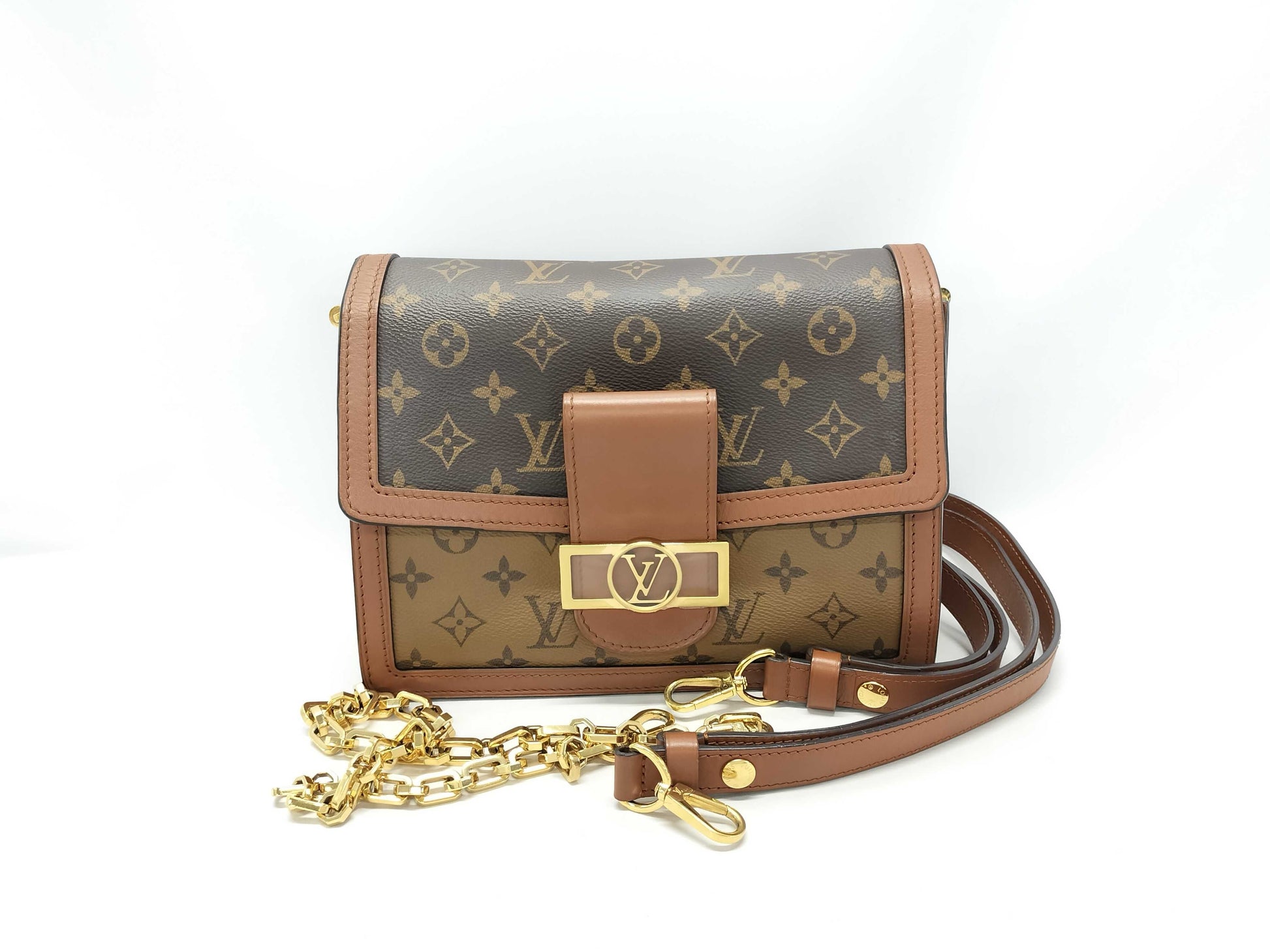LOUIS VUITTON Monogram Reverse Dauphine MM Shoulder Bag
