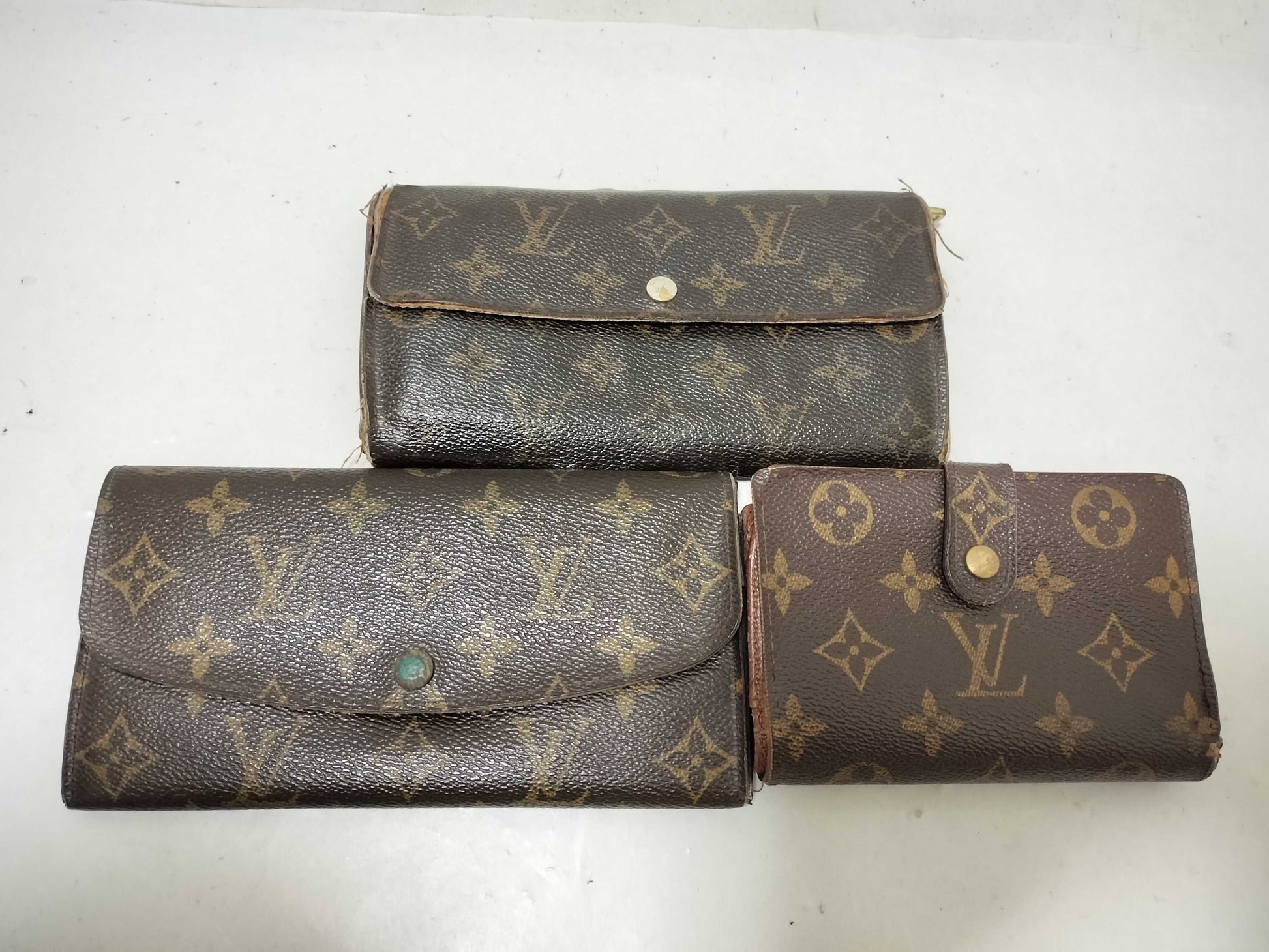 LOUIS VUITTON Monogram Louis Vuitton Serial Number Included Monogram 3-Piece Wallet Set LOUIS VUITTON Wallet