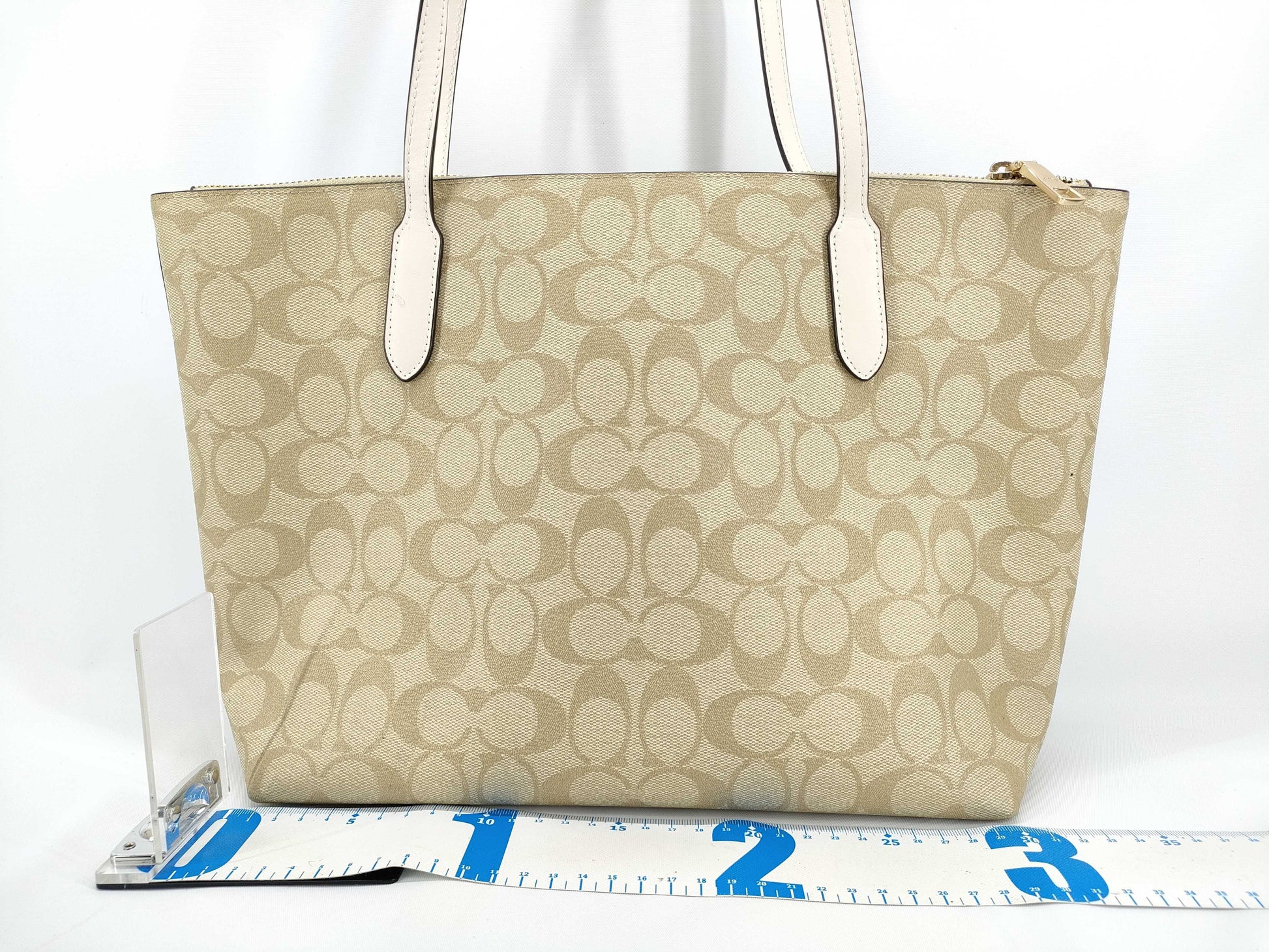 COACH Signature Coach Shoulder Bag Signature Beige Tote Bag