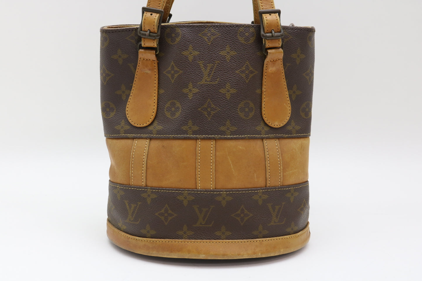 LOUIS VUITTON Monogram Bucket PM USA Tote Bag
