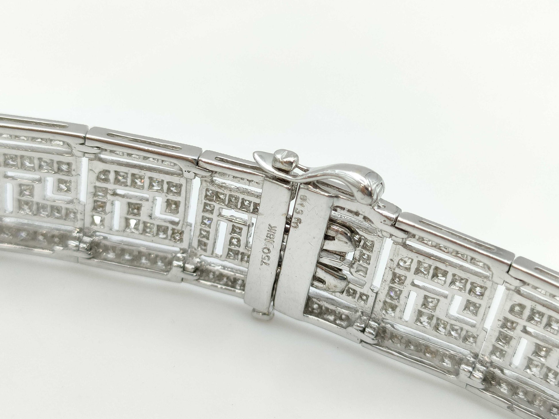 D13.5ct 750 63.5g Necklace 