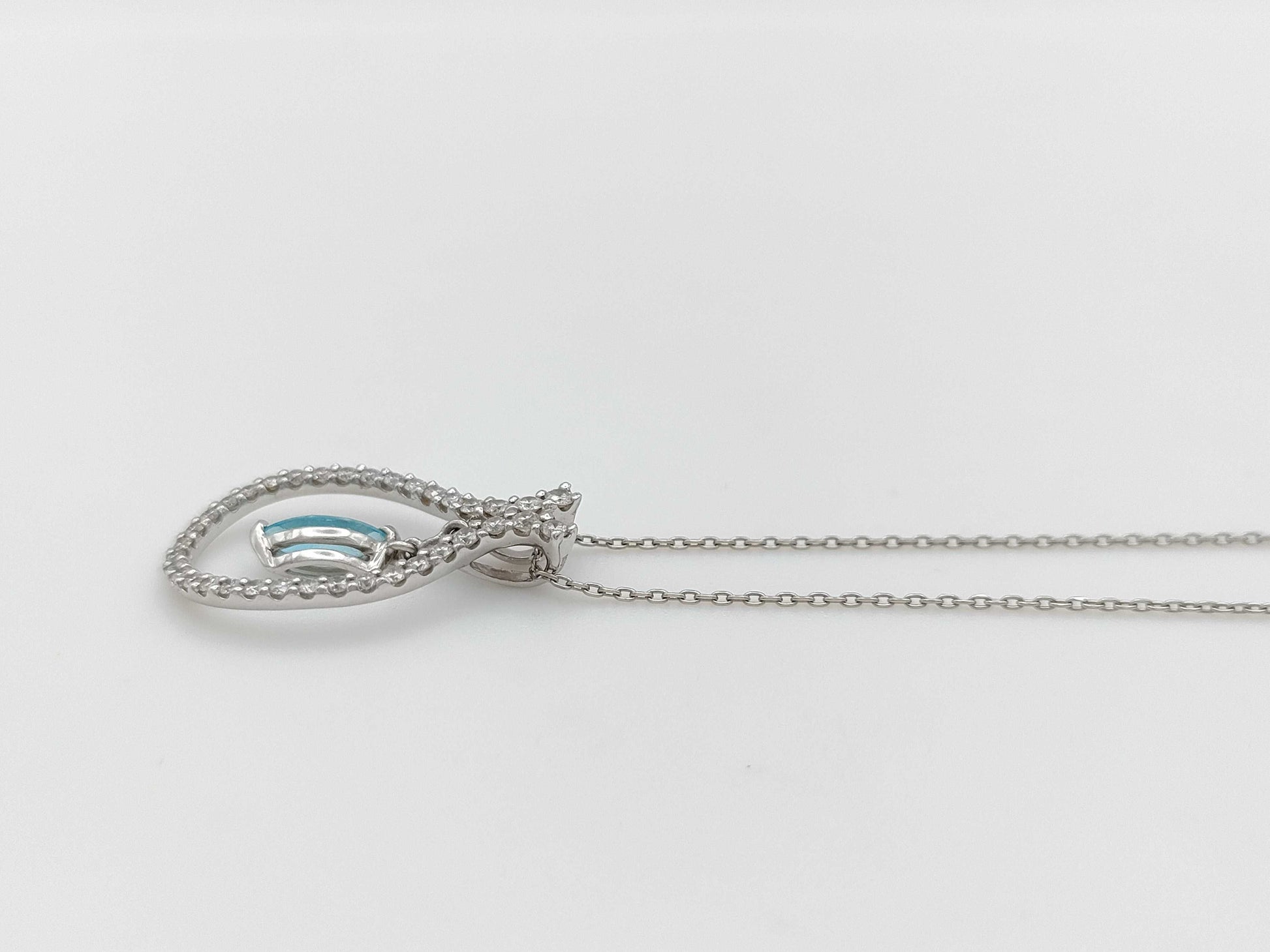 TL0.37ct D0.41ct K18WG/PT850 3.5g Necklace 