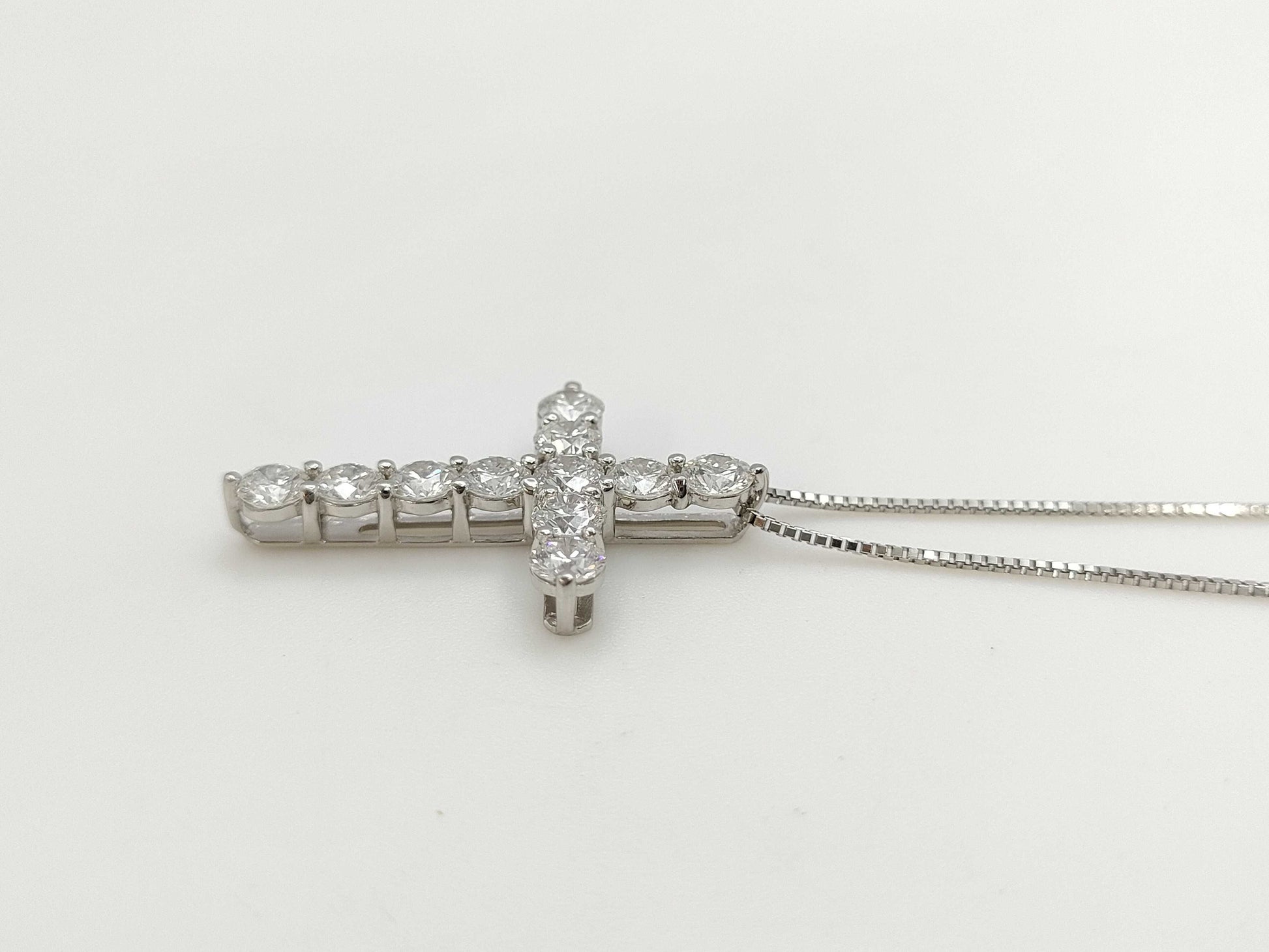 D2.016ct PT900/850 5.0g Necklace 