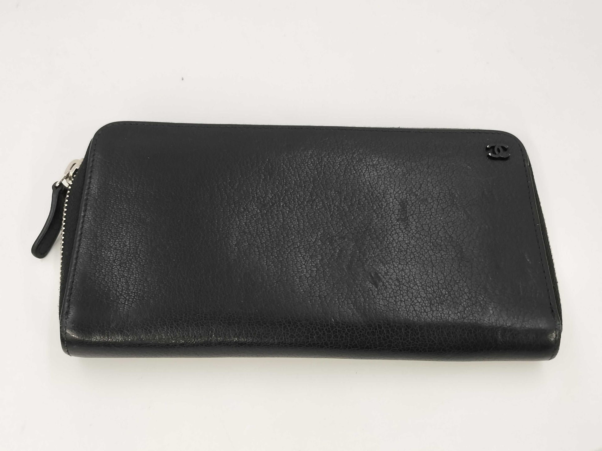 CHANEL CHANEL Coco Mark Round Zip Wallet