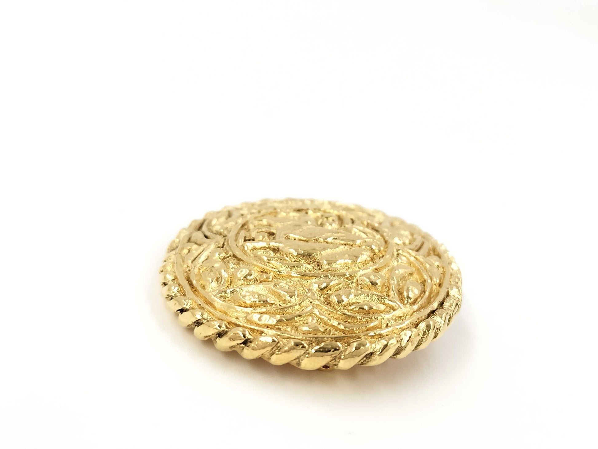 CHANEL CHANEL Vintage Classic Brooch