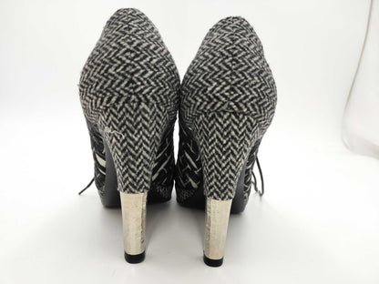 CHANEL CHANEL Coco Mark Heel Pumps