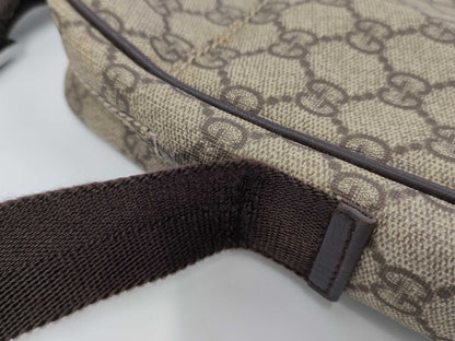 GUCCI Gucci GG Supreme Shoulder Bag
