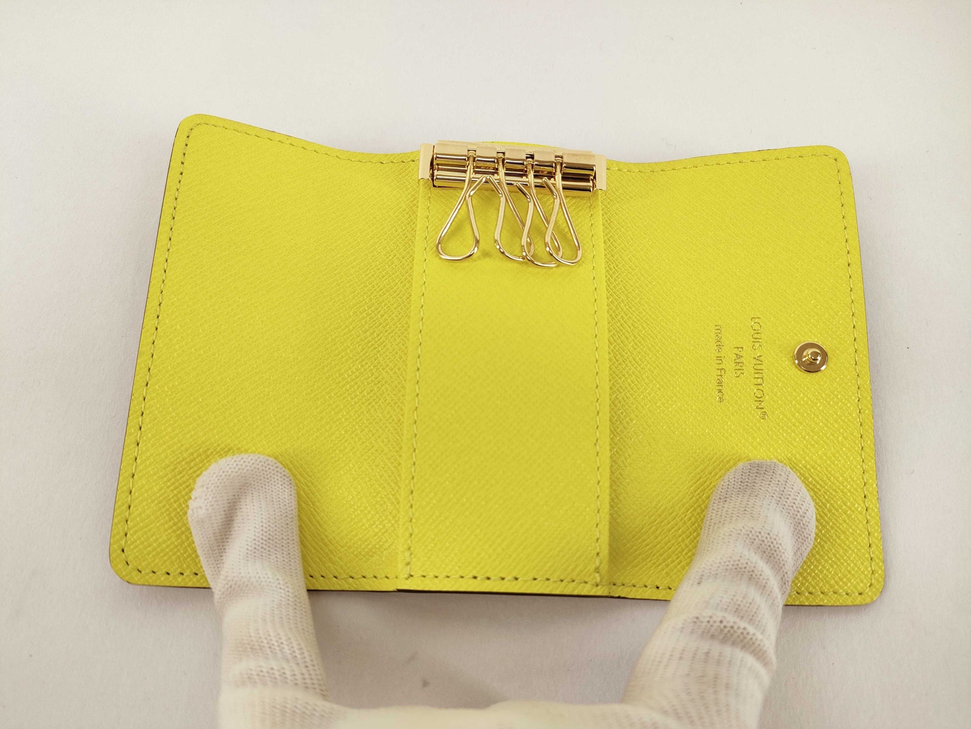 LOUIS VUITTON Monogram LOUIS VUITTON Monogram Multicle 4 Jaune Monogram M81938 Key Case/Key Holder Key Case/Key Holder