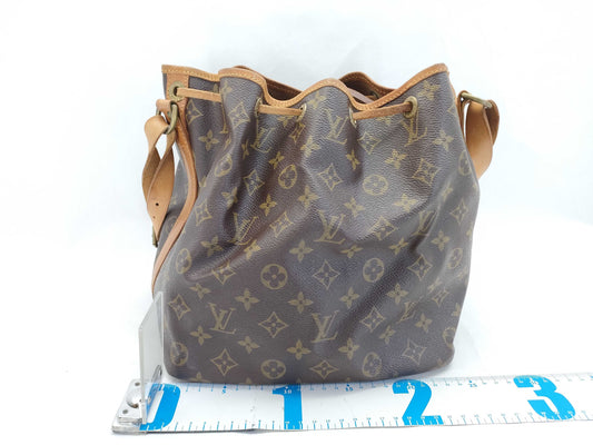 LOUIS VUITTON Monogram LOUIS VUITTON Monogram Petit Noe M42226 Shoulder Bag Shoulder Bag